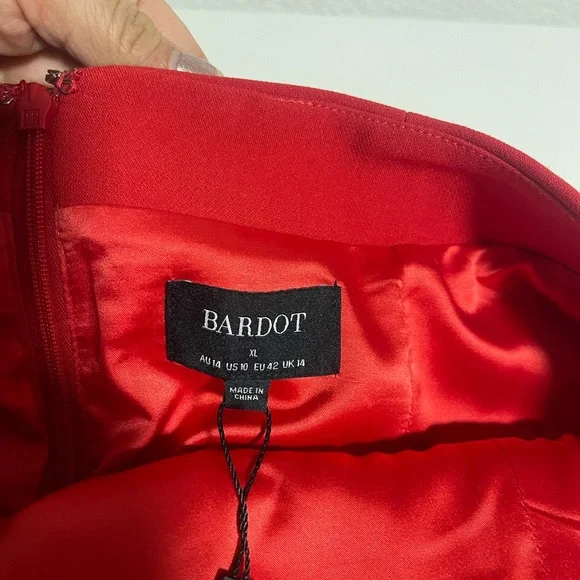 Nwt Revolve Bardot Delphi Hourglass Mini Skirt in fired red size 10 - Picture 9 of 11